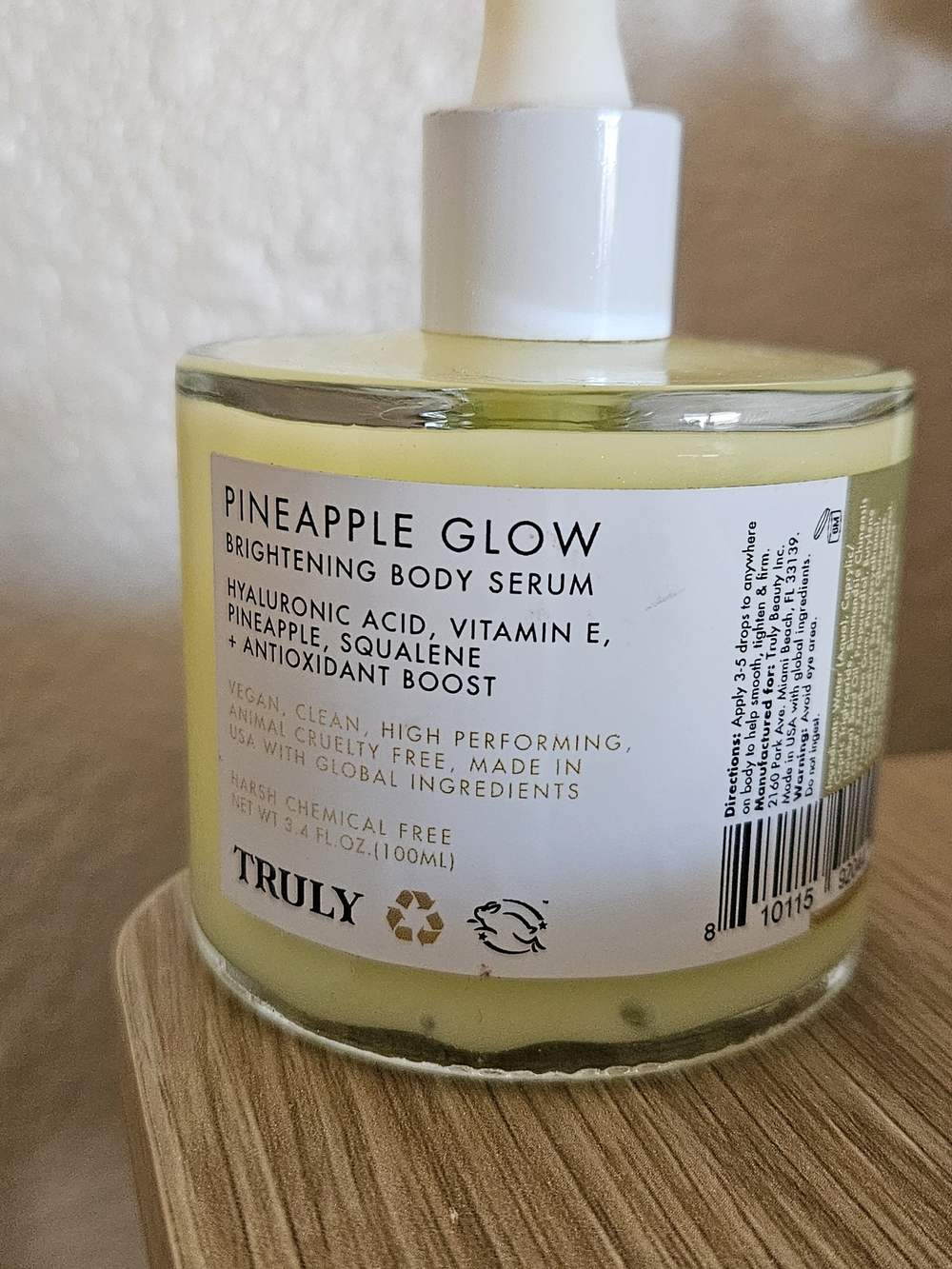 TRULY Pineapple Glow Brightening Body Serum - 100ml
